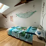 Sea World Mansarda Apartment *