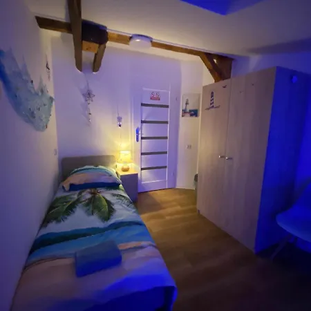 Sea World Mansarda 公寓