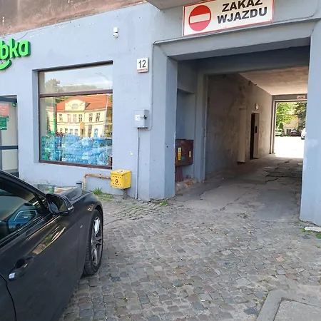 Sea World Mansarda 公寓 *