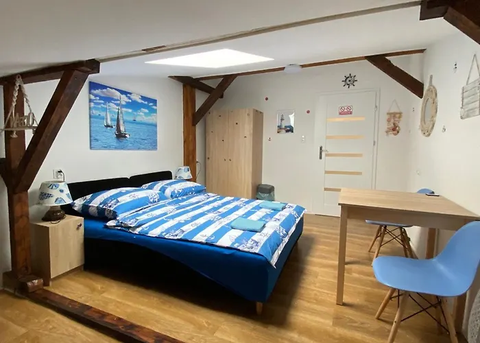 Sea World Mansarda Апартаменты *