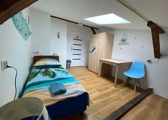 Sea World Mansarda Апартаменты *