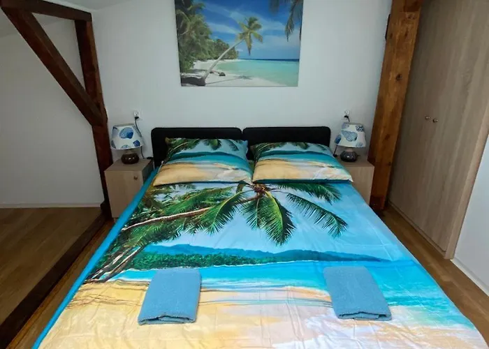 Апартаменты Sea World Mansarda *