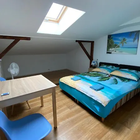 Apartment Sea World Mansarda